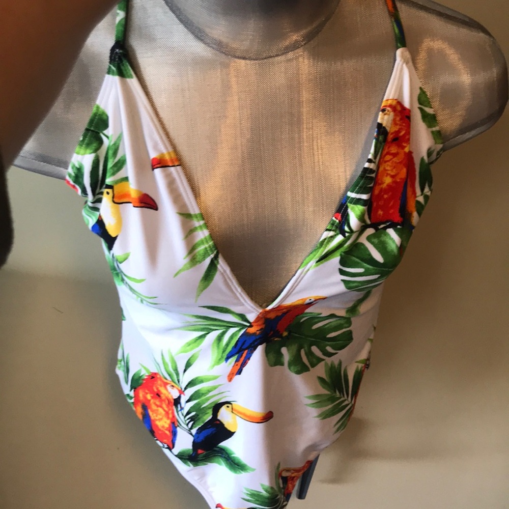 🌴2!!! Lot of 2 swimsuits! sz Large 👙
